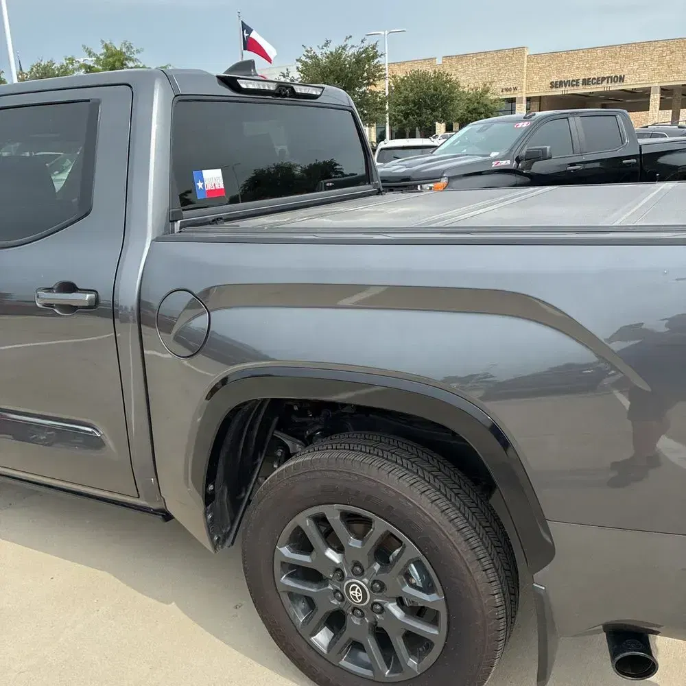 2025 Toyota Tundra Platinum HV