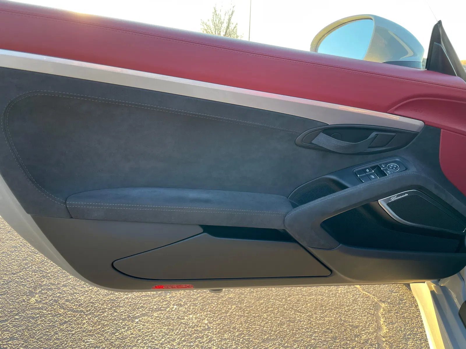 2020 Porsche 718 Boxster Spyder - ~7,300 Miles, 6-Speed Manual, 414-hp Flat-6, Chalk Exterior