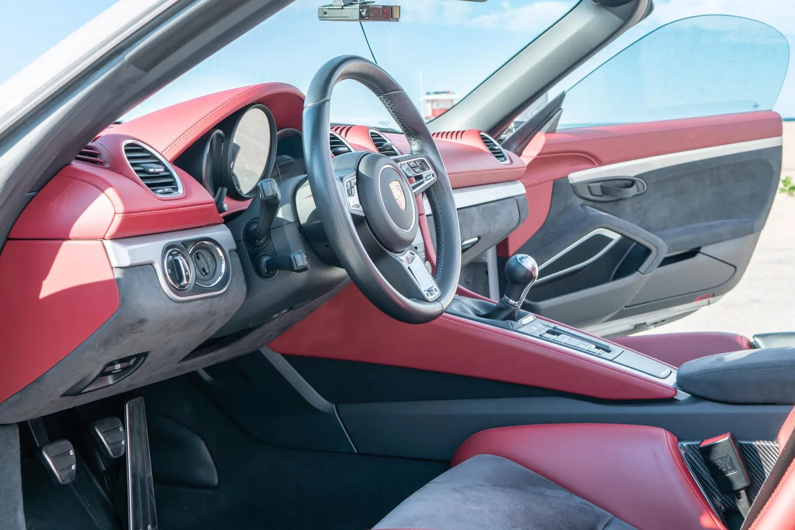 2020 Porsche 718 Boxster Spyder - ~7,300 Miles, 6-Speed Manual, 414-hp Flat-6, Chalk Exterior