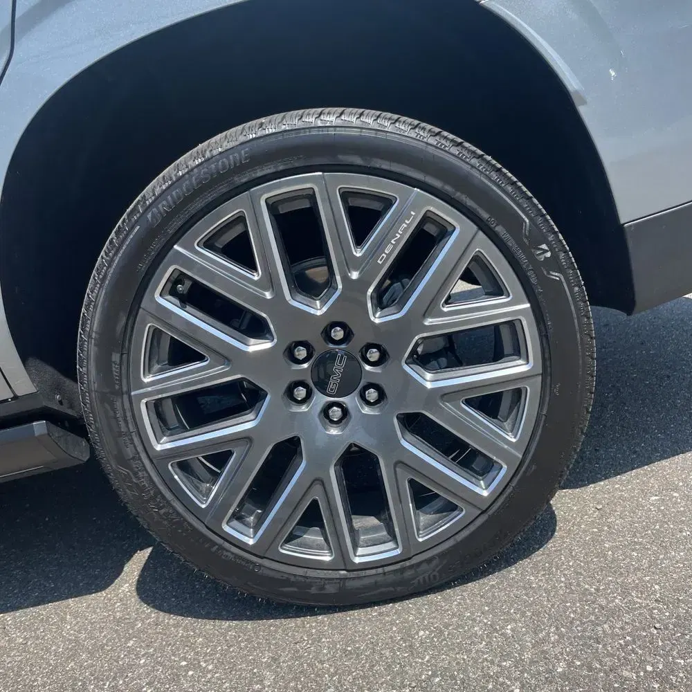 2025 GMC Yukon Denali Ultimate
