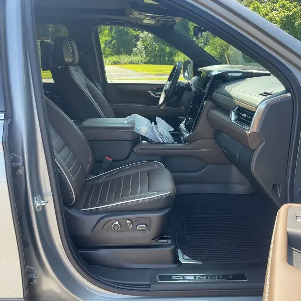 2025 GMC Yukon Denali Ultimate