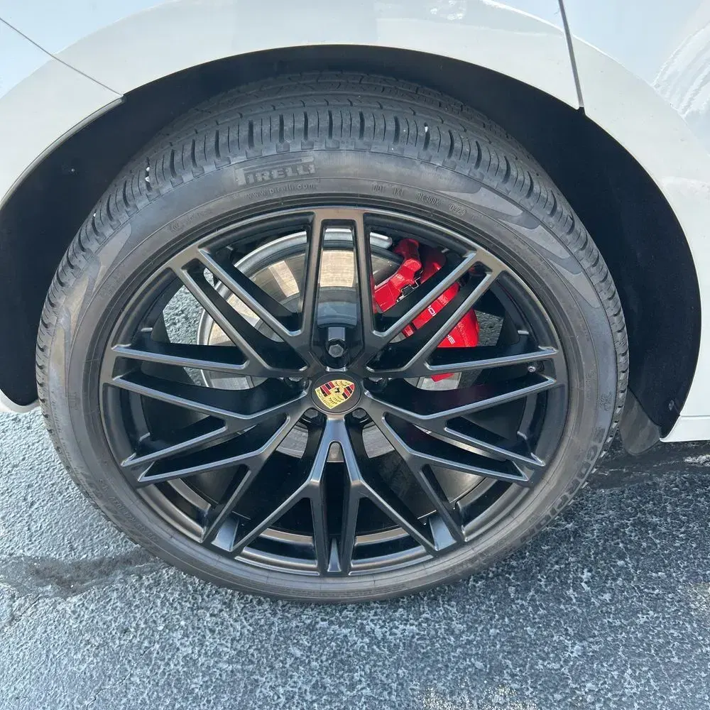 2023 Porsche Macan GTS
