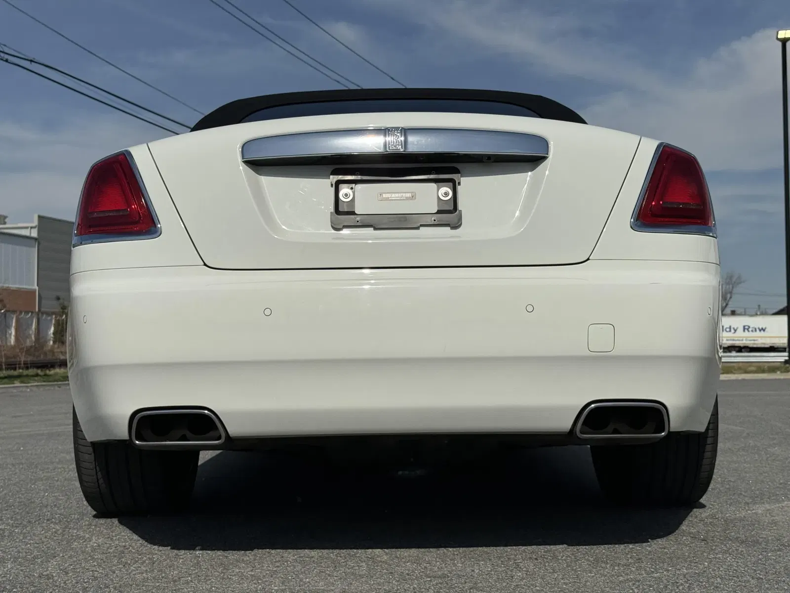 28k-Mile 2016 Rolls-Royce Dawn