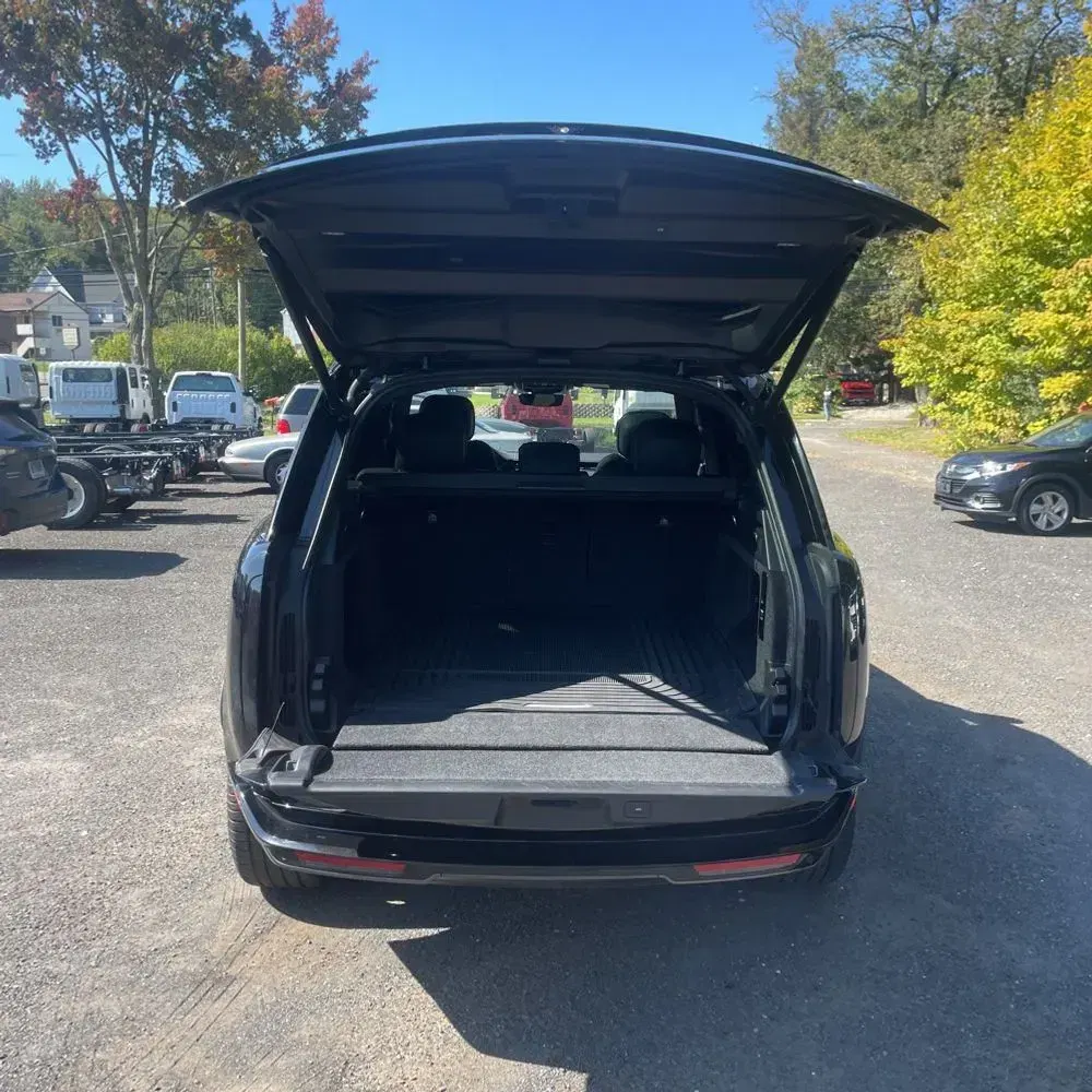 2023 Land Rover Range Rover SE