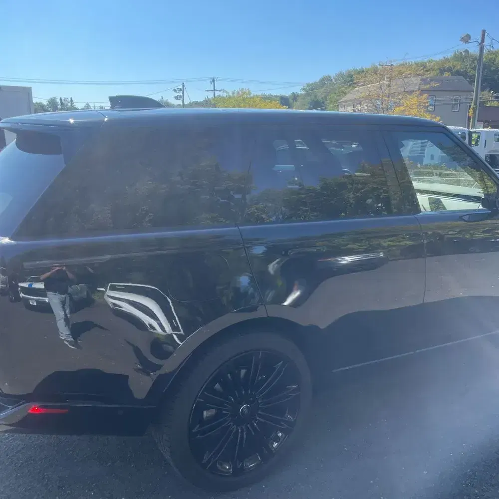 2023 Land Rover Range Rover SE