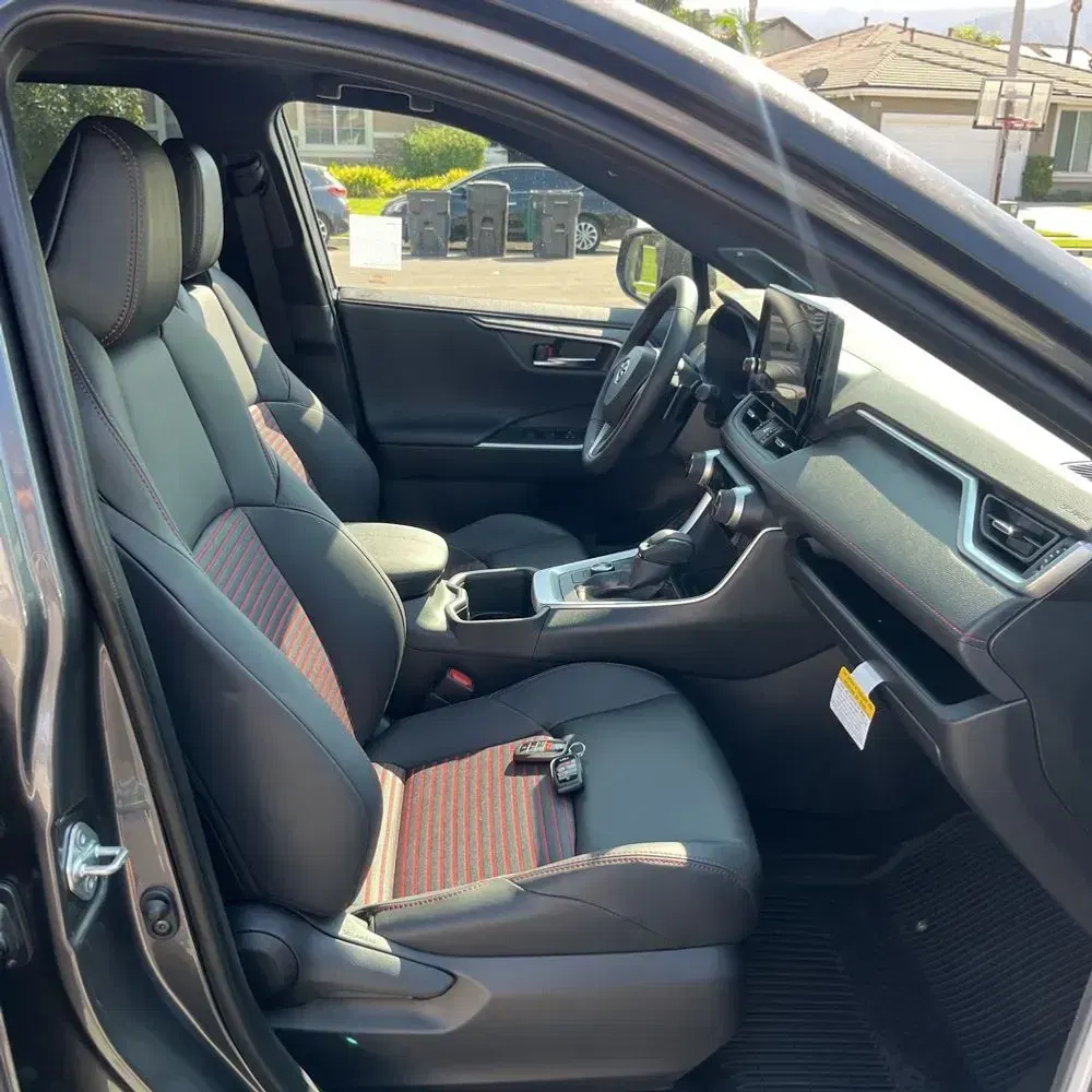 2025 Toyota RAV4 Plug-in Hybrid XSE