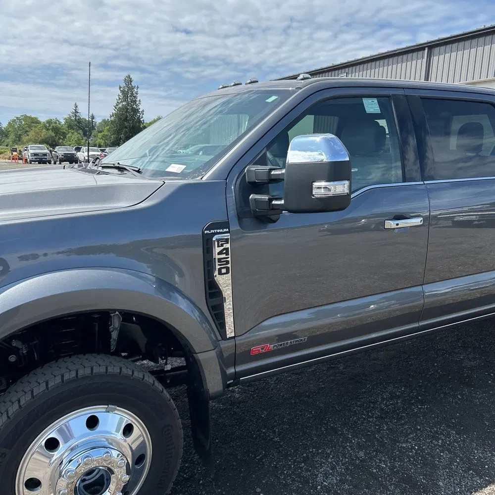 2025 Ford F450 S/D Platinum