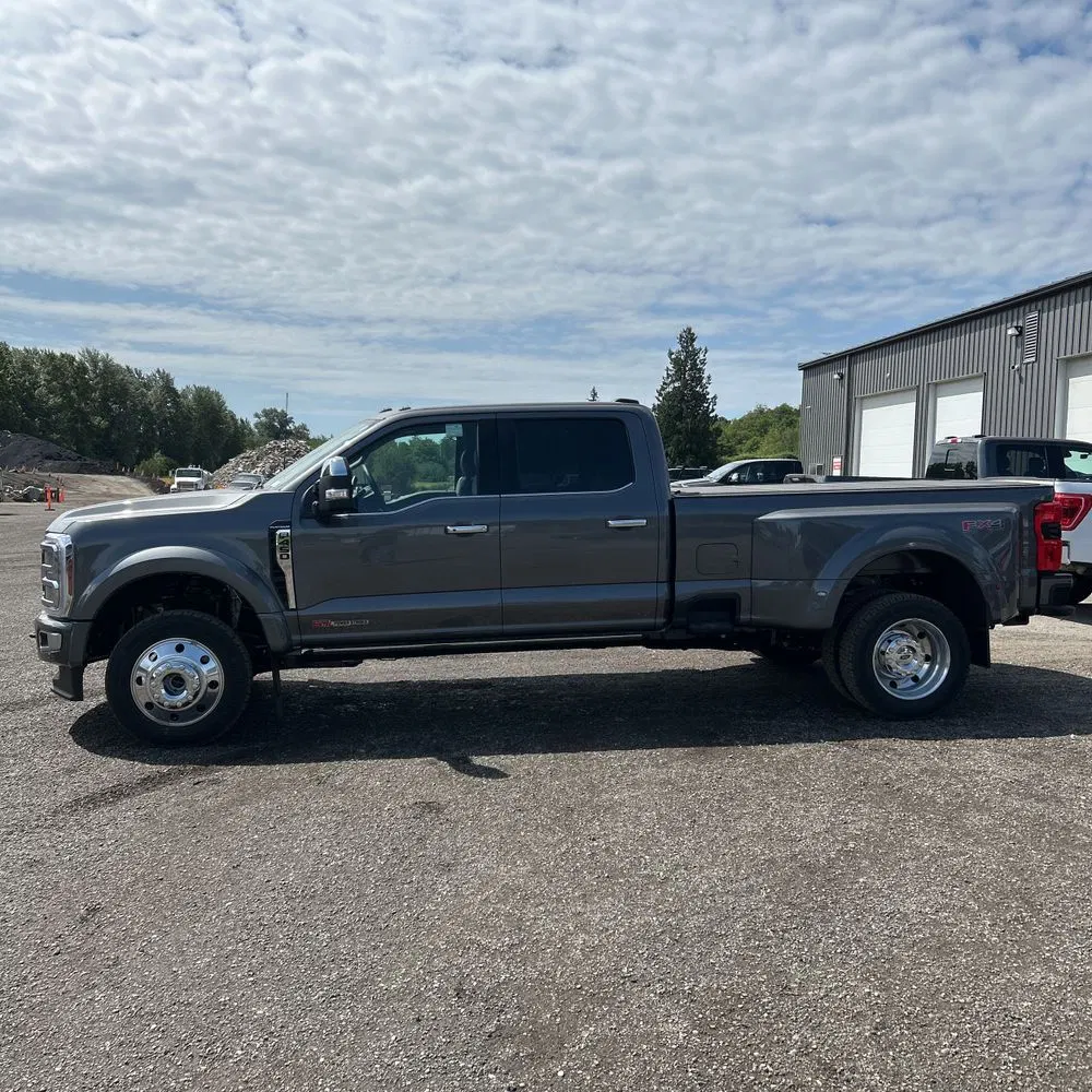 2025 Ford F450 S/D Platinum