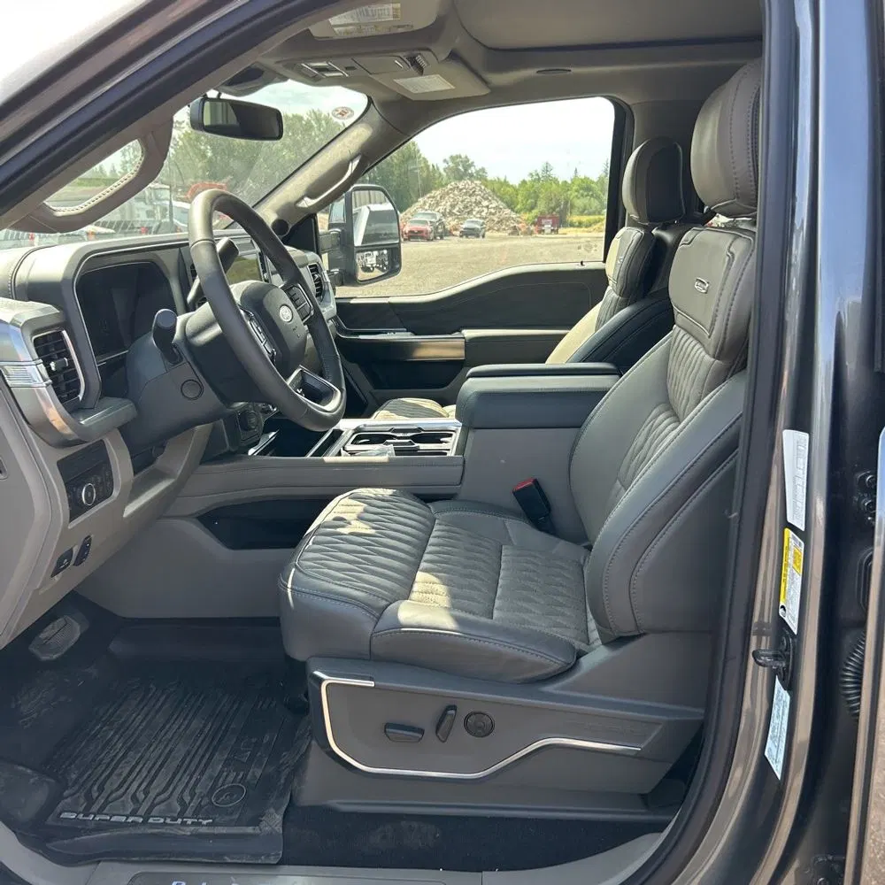 2025 Ford F450 S/D Platinum