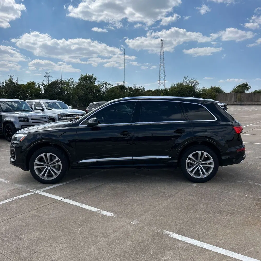 2025 Audi Q7 Premium 55