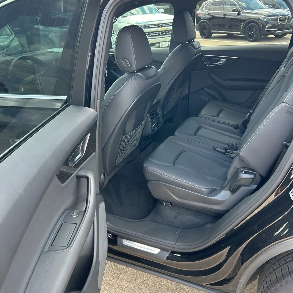 2025 Audi Q7 Premium 55