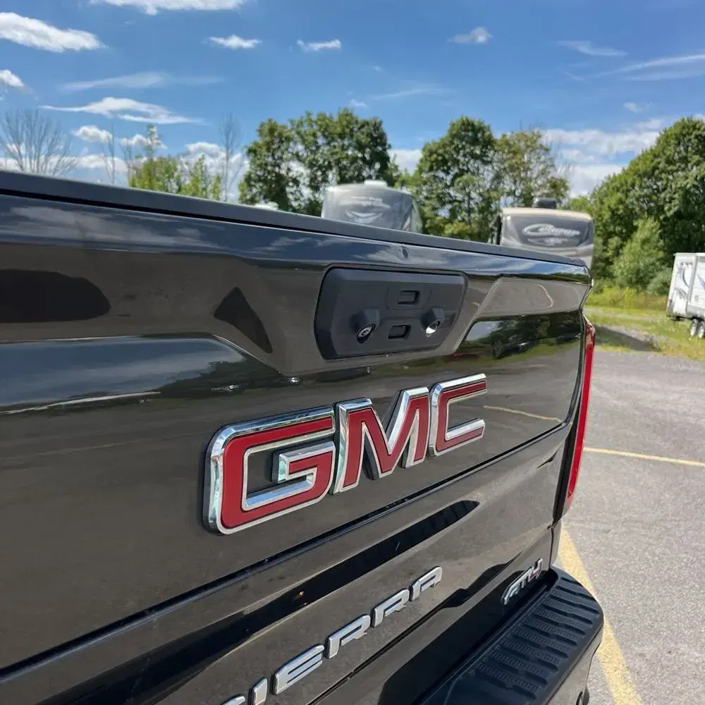 2023 GMC Sierra 2500HD AT4