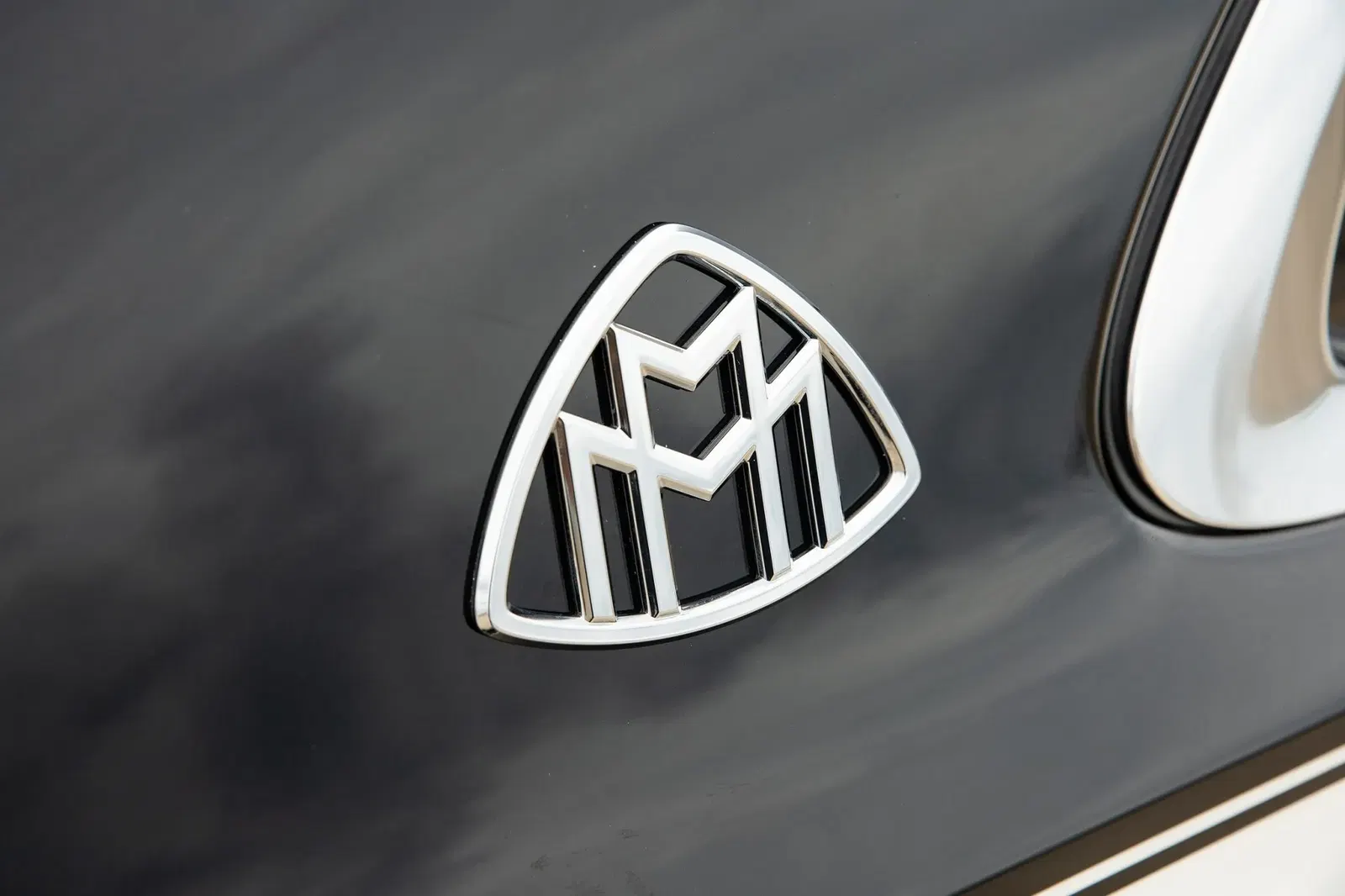 2023 Mercedes-Maybach S680 4MATIC Sedan