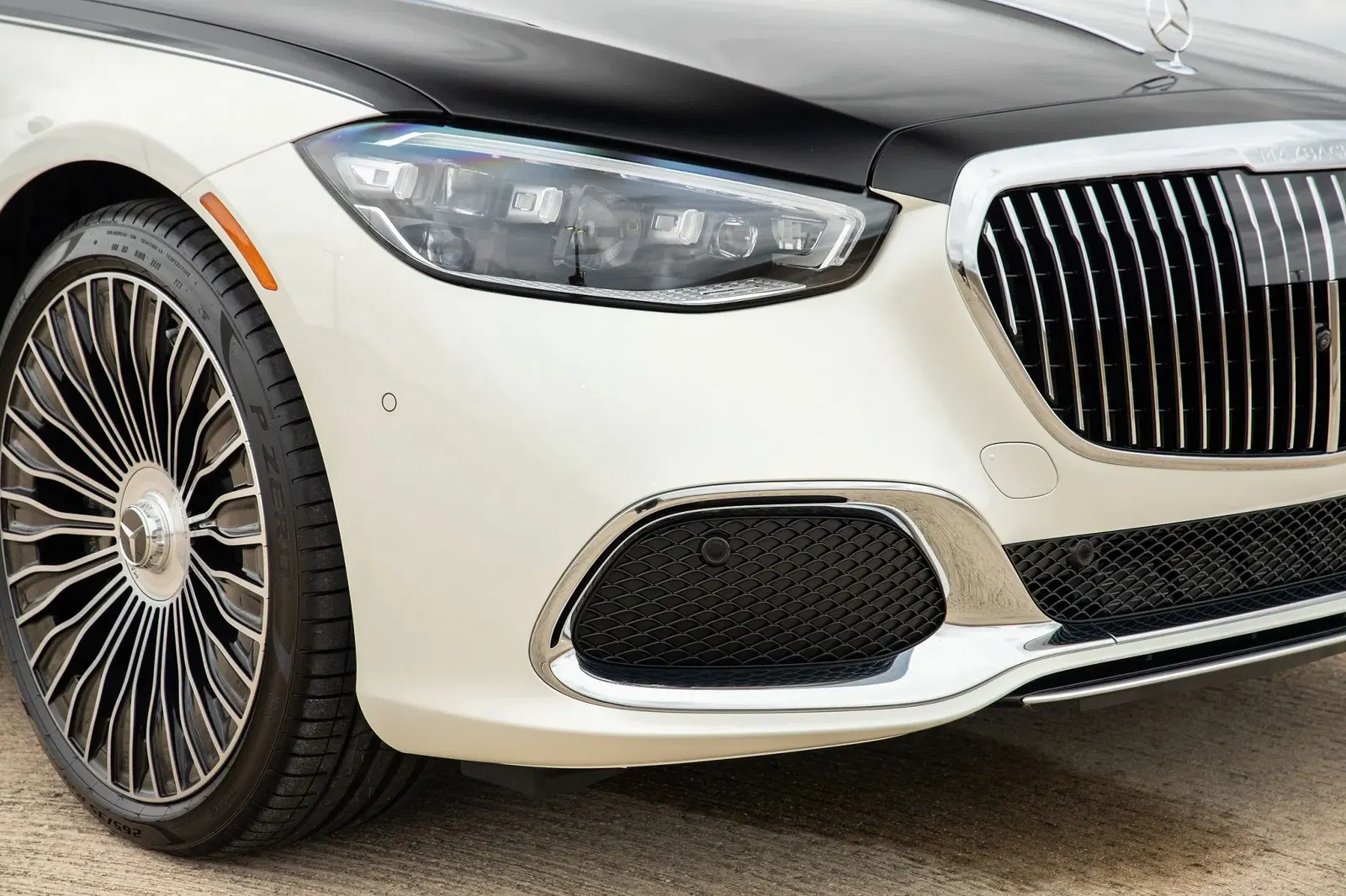 2023 Mercedes-Maybach S680 4MATIC Sedan