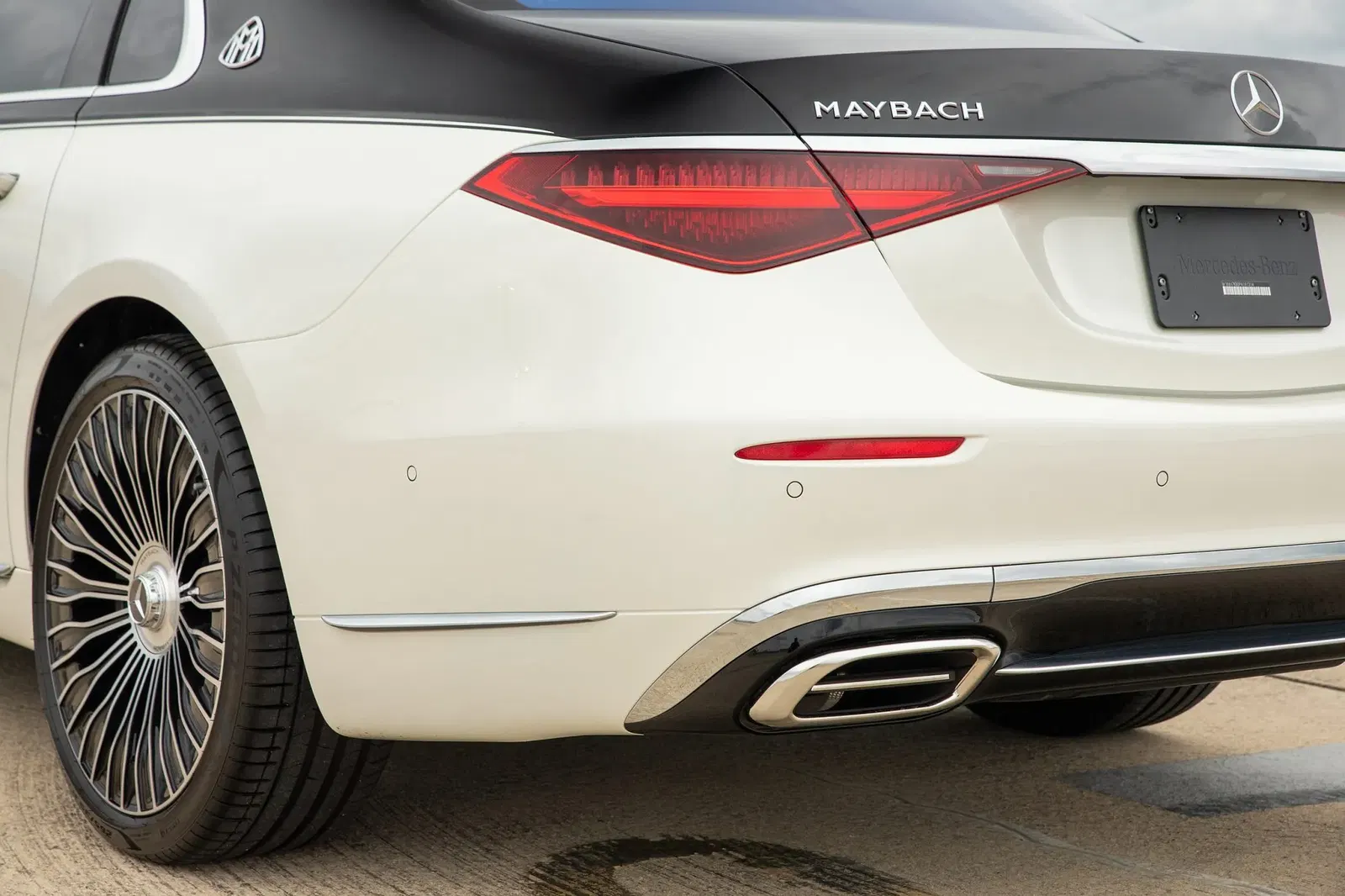 2023 Mercedes-Maybach S680 4MATIC Sedan
