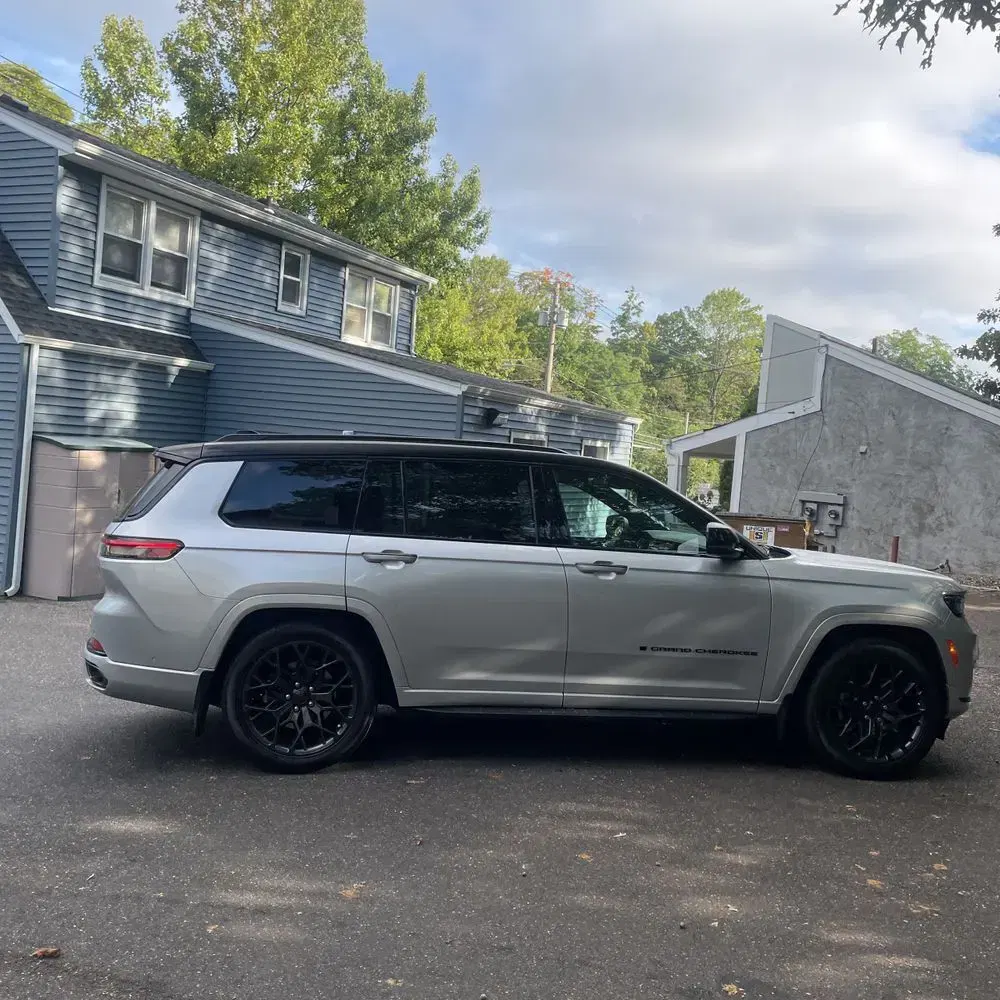 2023 Jeep Grand Cherokee L Summit Reserve