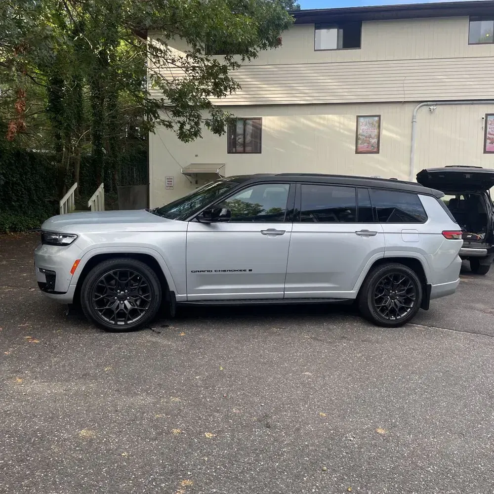 2023 Jeep Grand Cherokee L Summit Reserve