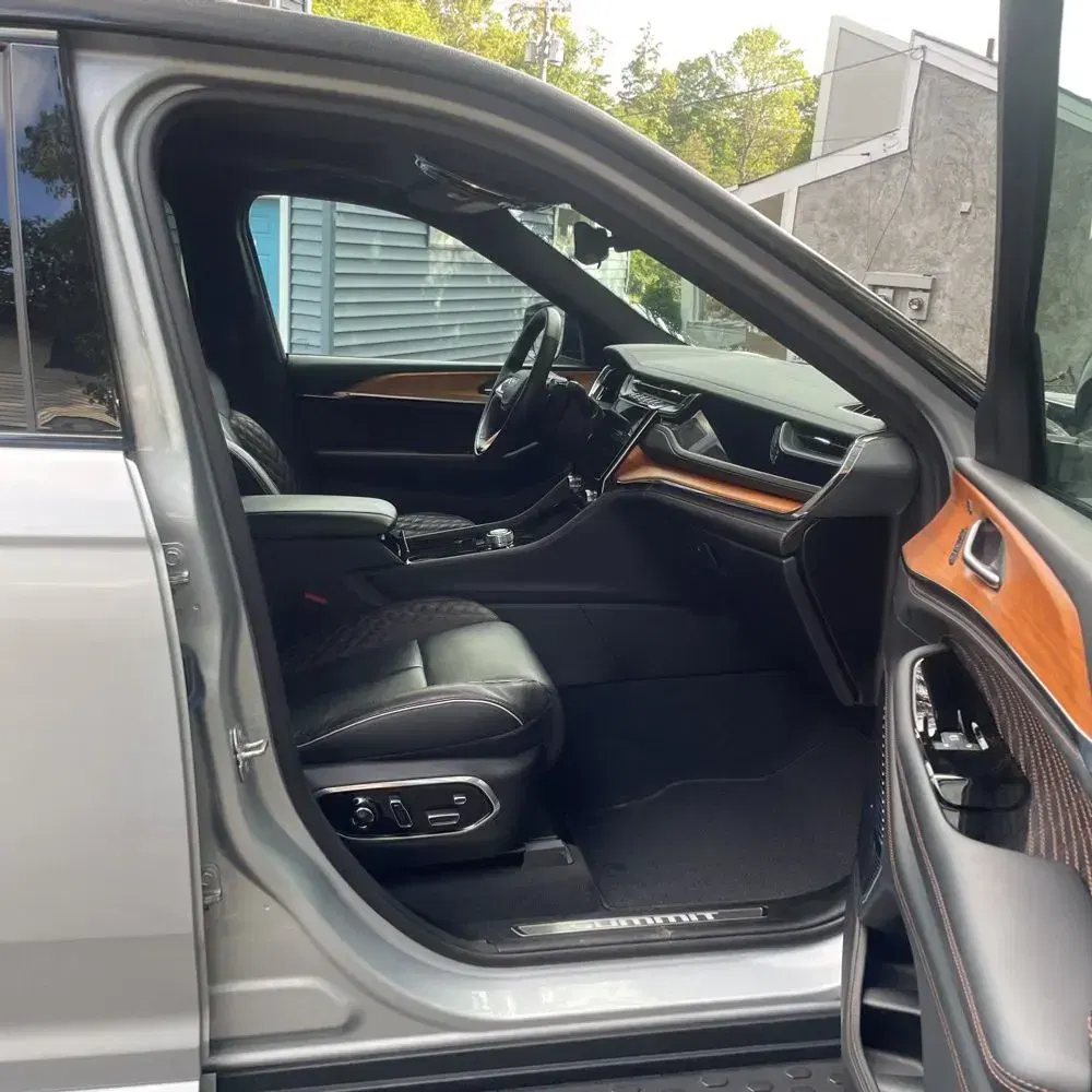 2023 Jeep Grand Cherokee L Summit Reserve