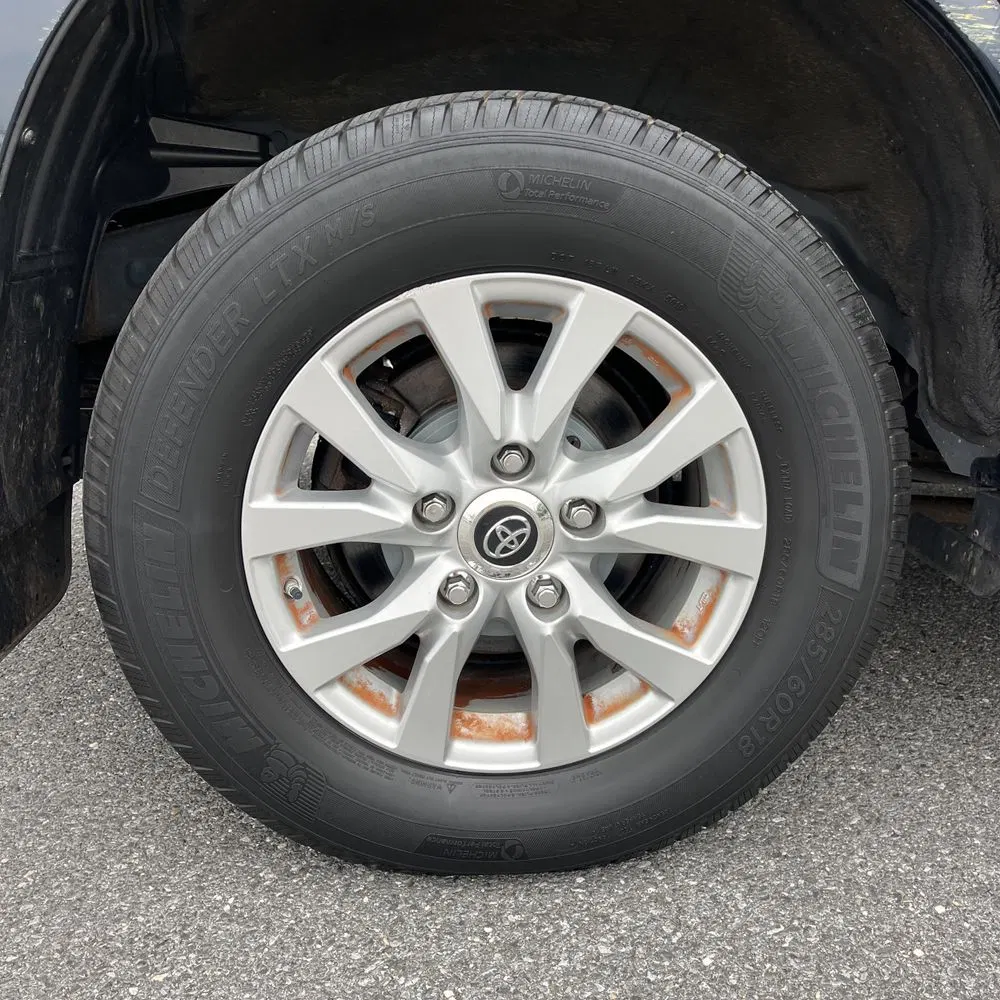 2016 Toyota Land Cruiser Base