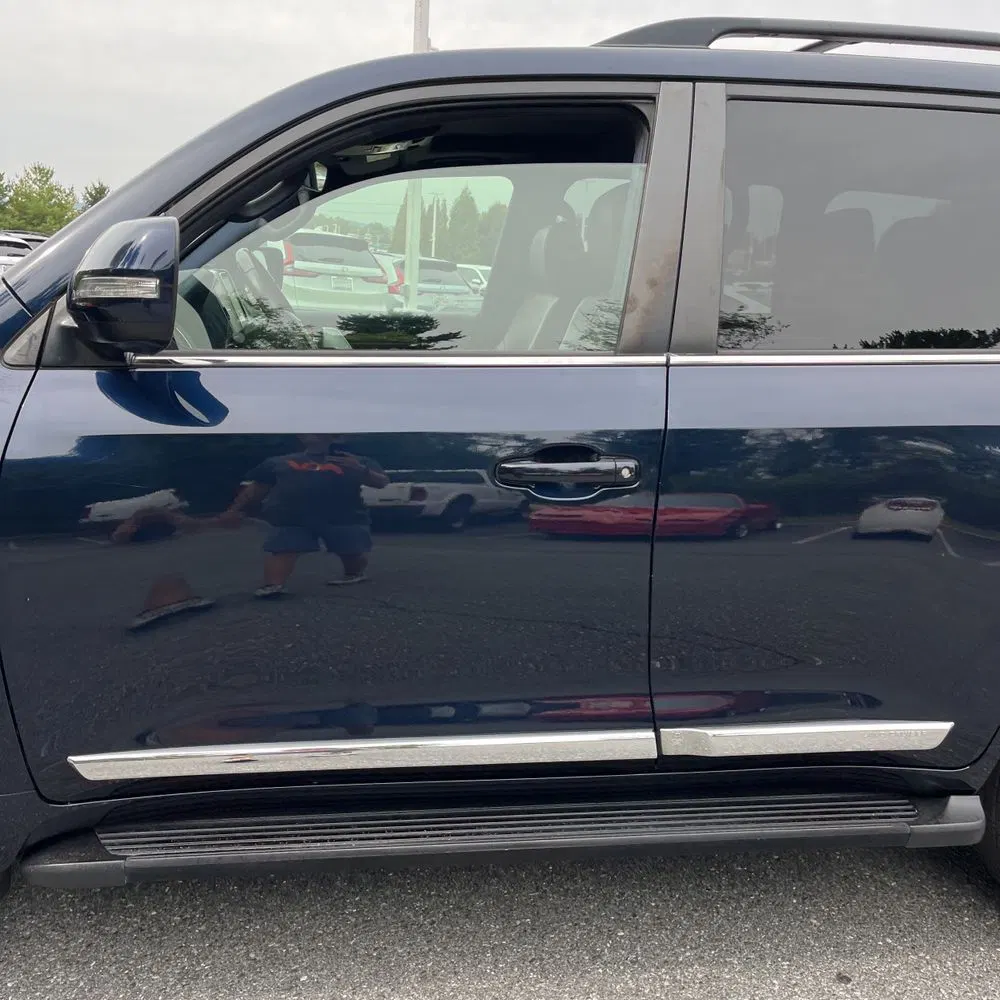 2016 Toyota Land Cruiser Base
