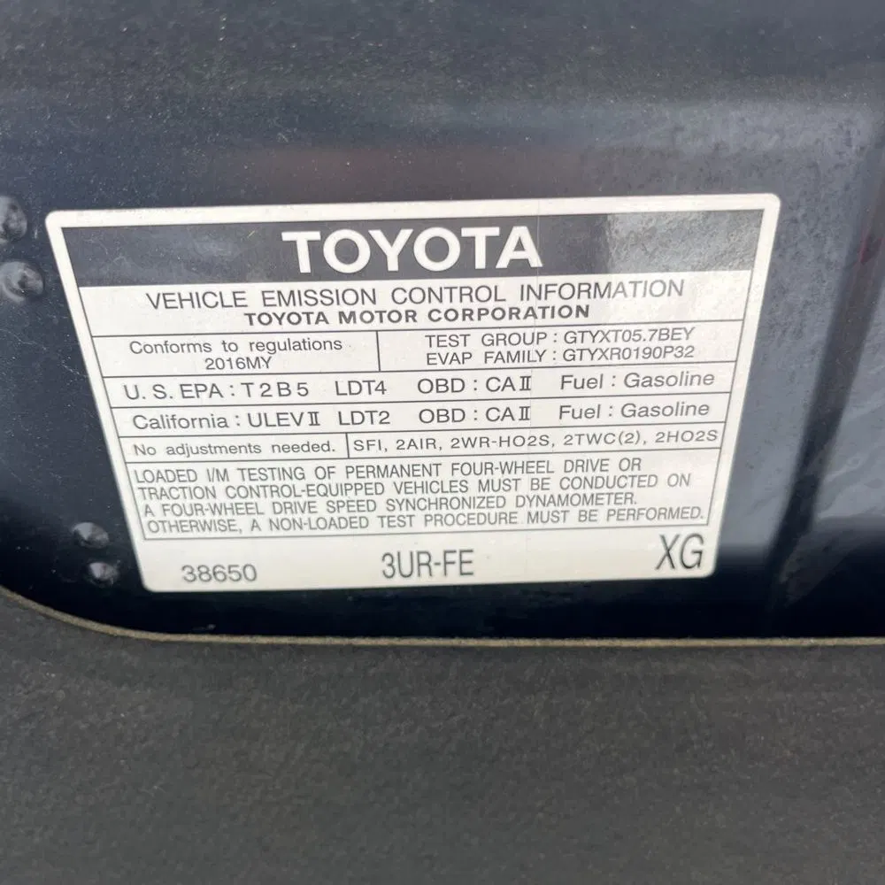 2016 Toyota Land Cruiser Base