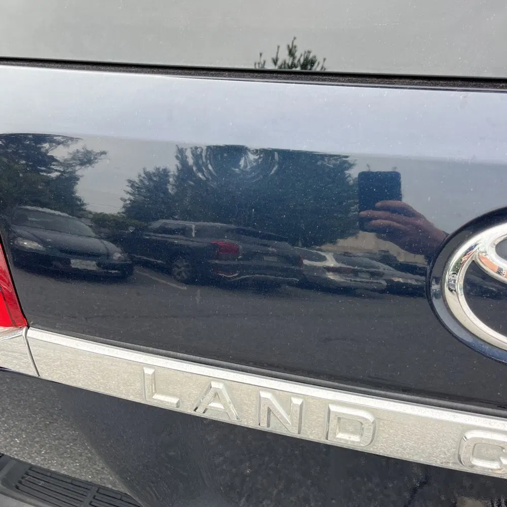 2016 Toyota Land Cruiser Base