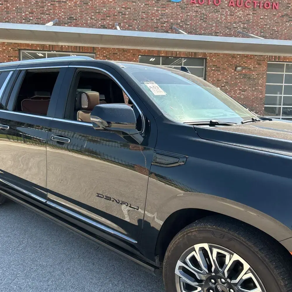 2023 GMC Yukon XL Denali Ultimate