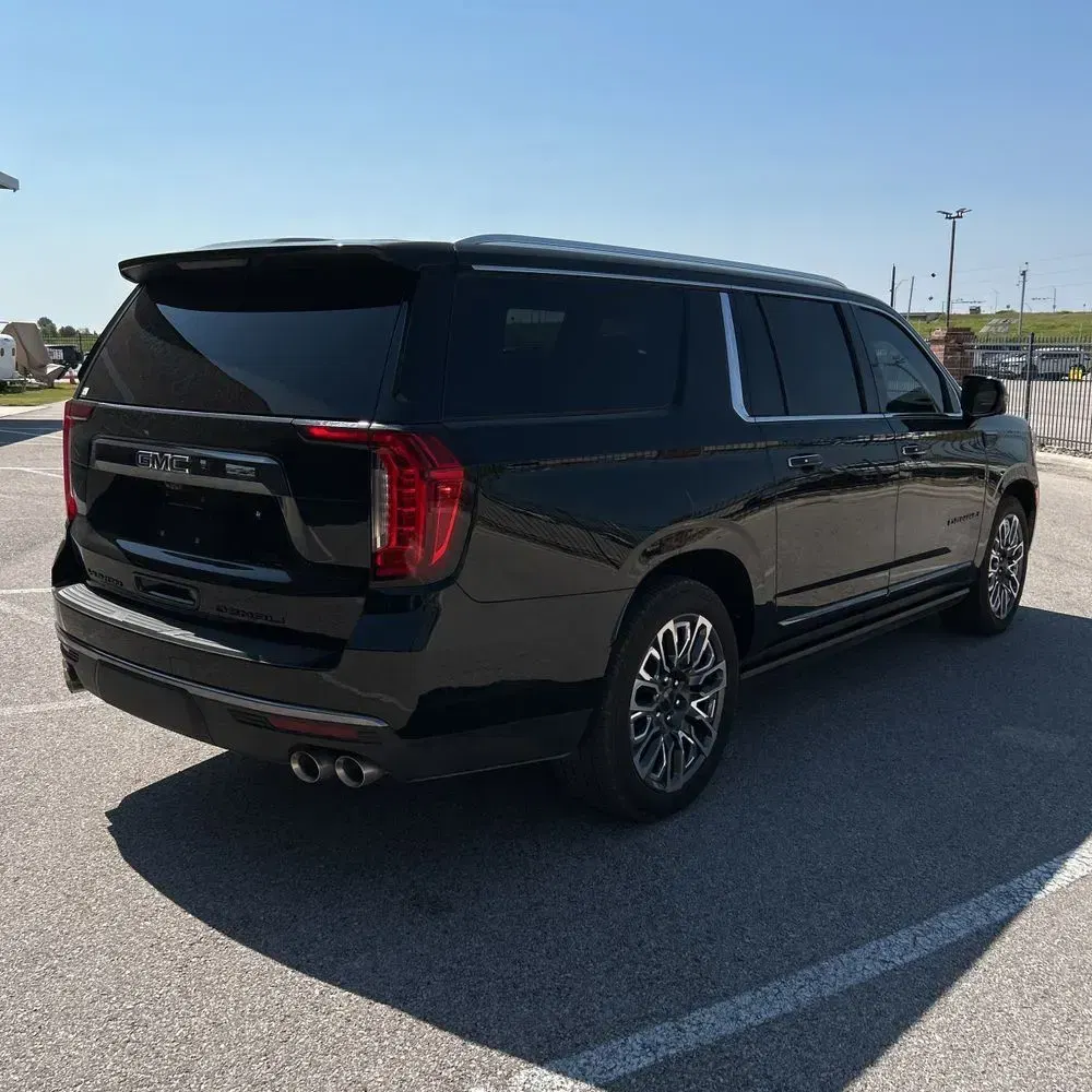 2023 GMC Yukon XL Denali Ultimate