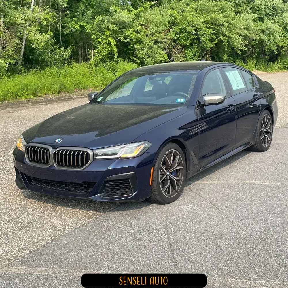 2022 BMW 5-Series M550xi