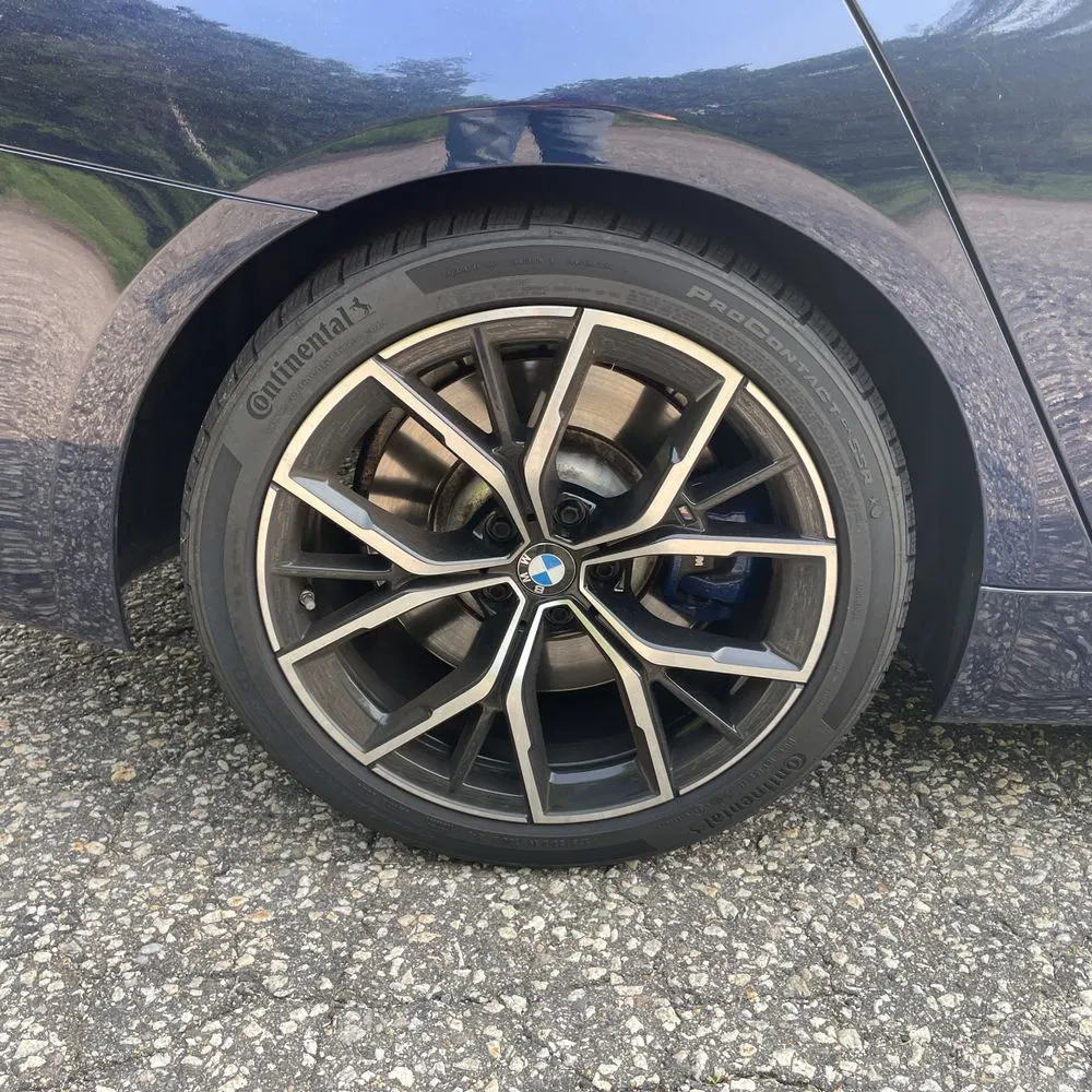 2022 BMW 5-Series M550xi
