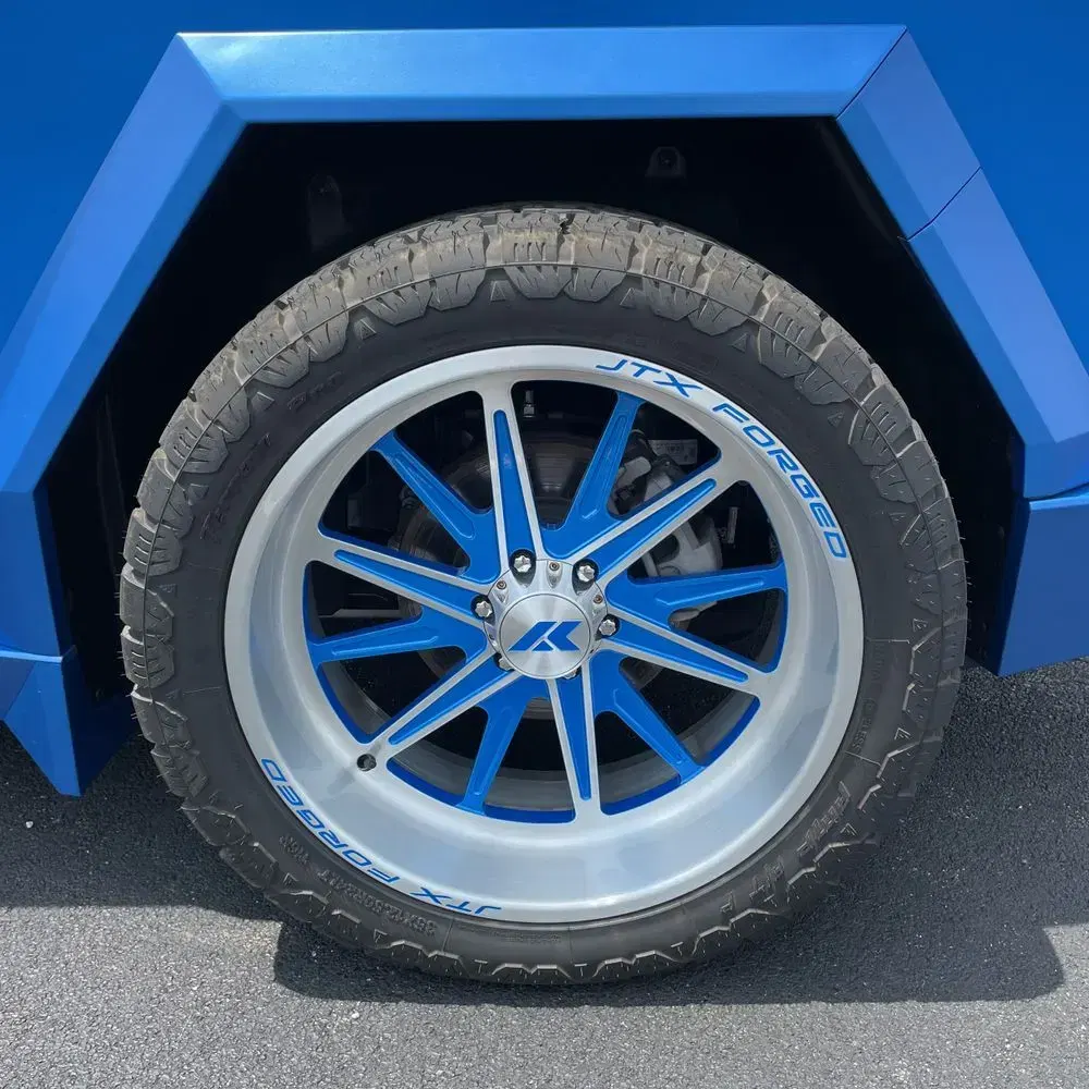 2024 Tesla Cybertruck Base