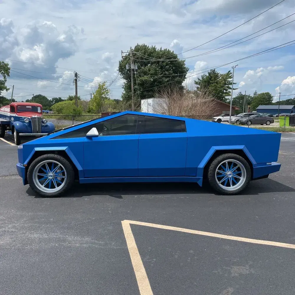 2024 Tesla Cybertruck Base