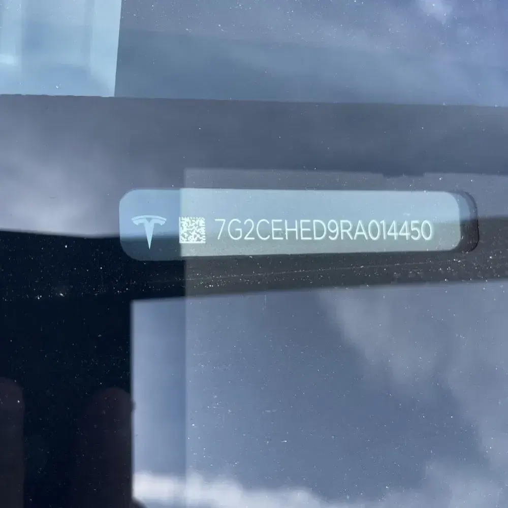 2024 Tesla Cybertruck Base