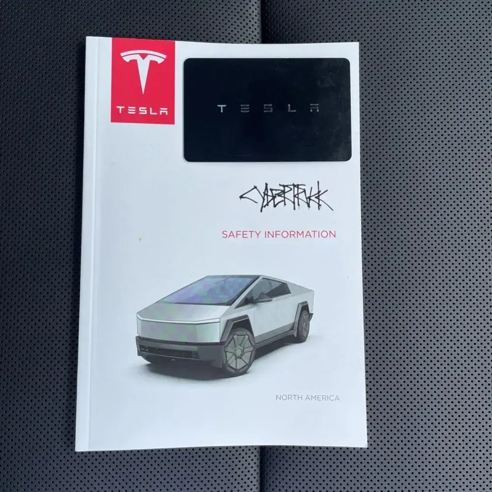 2024 Tesla Cybertruck Base