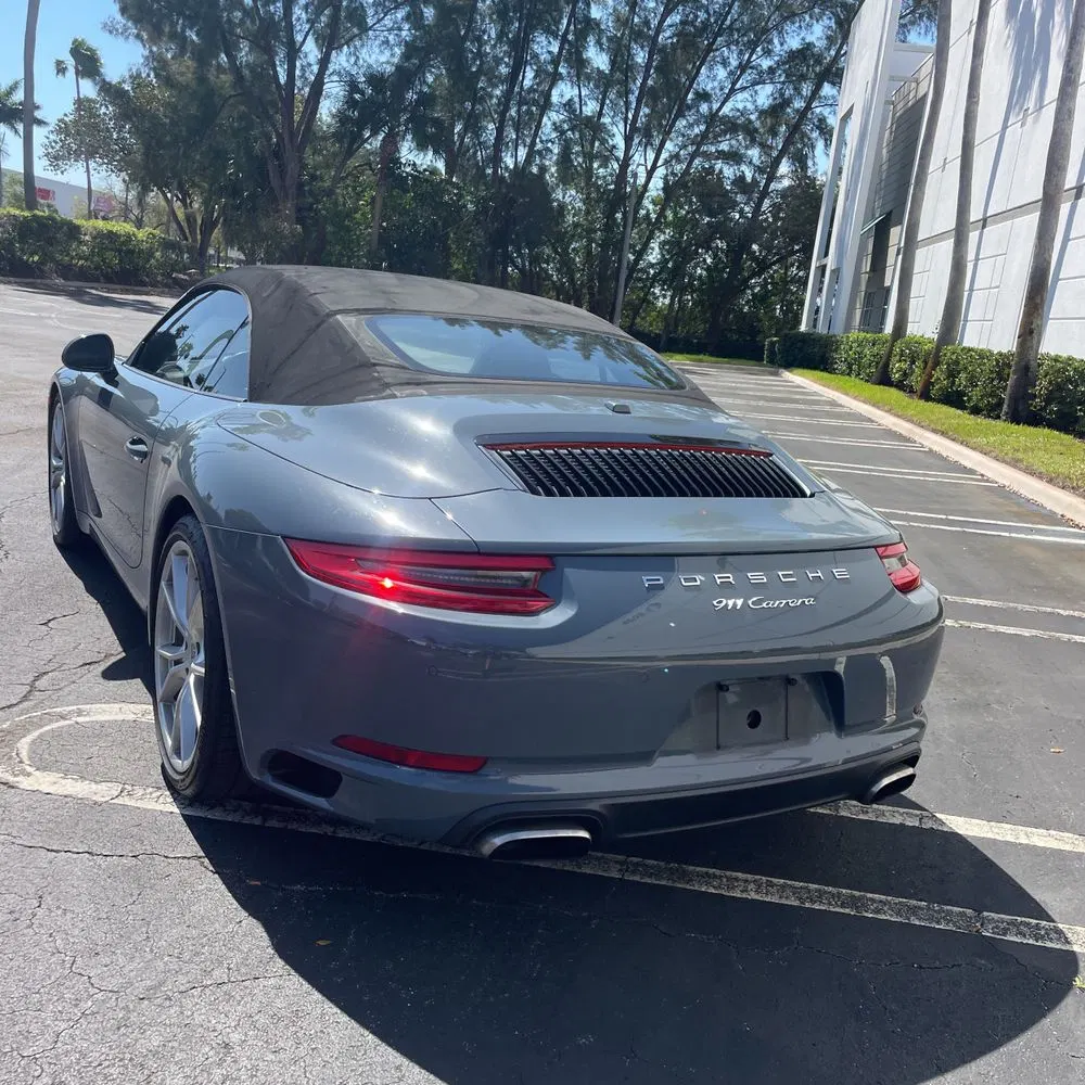 2017 Porsche 911 Carrera