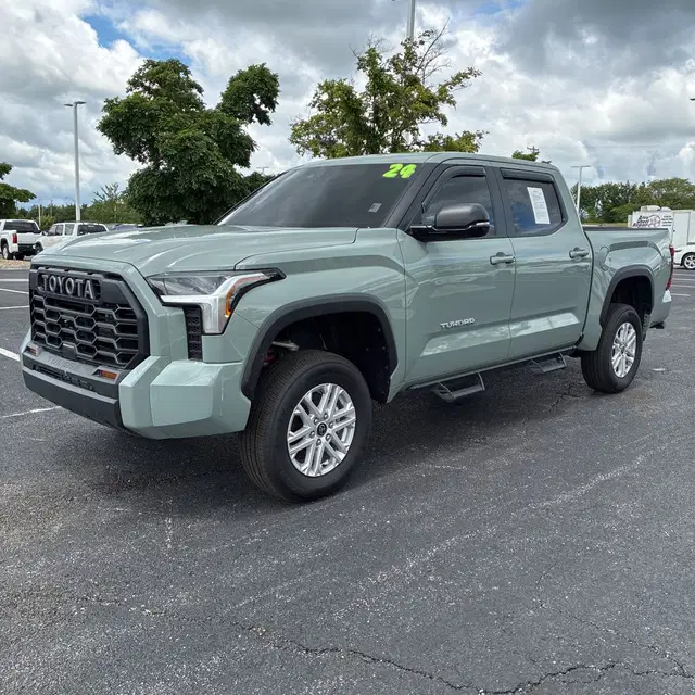 2024 Toyota Tundra SR5