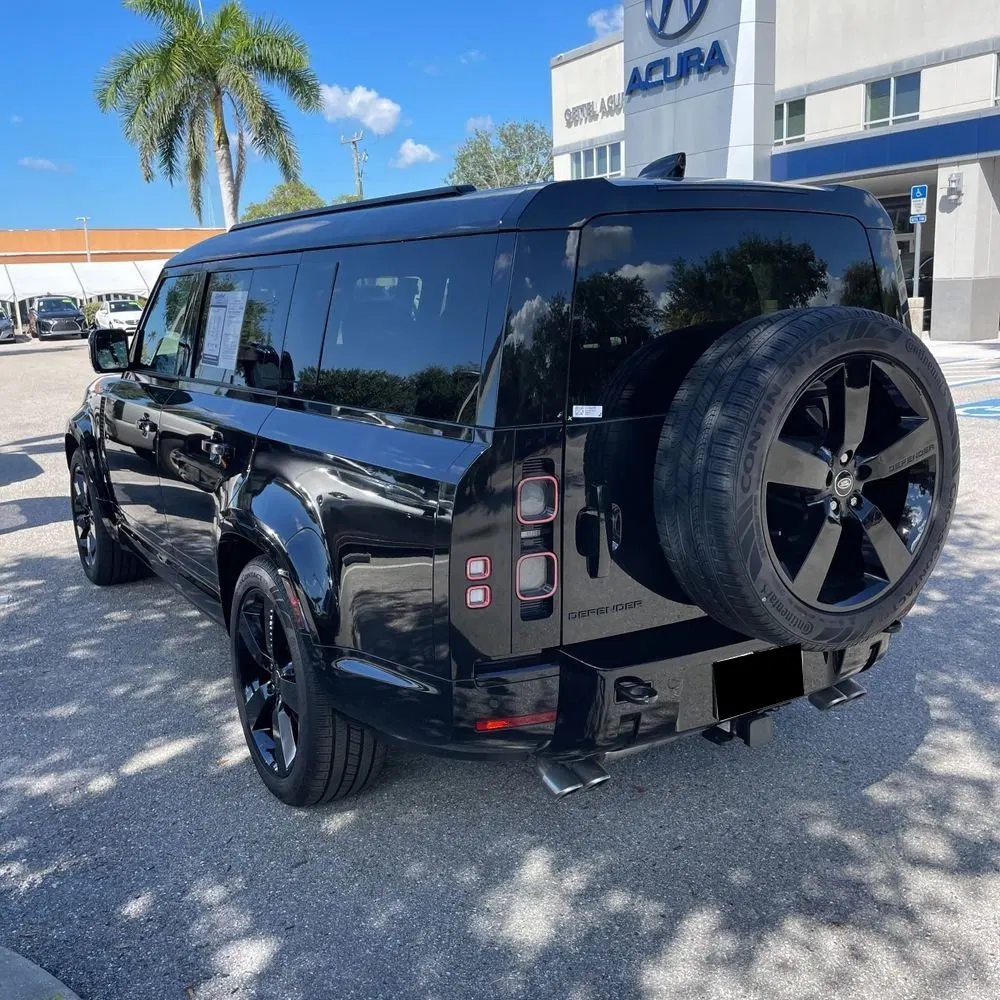 2025 Land Rover Defender 130 V8 P500