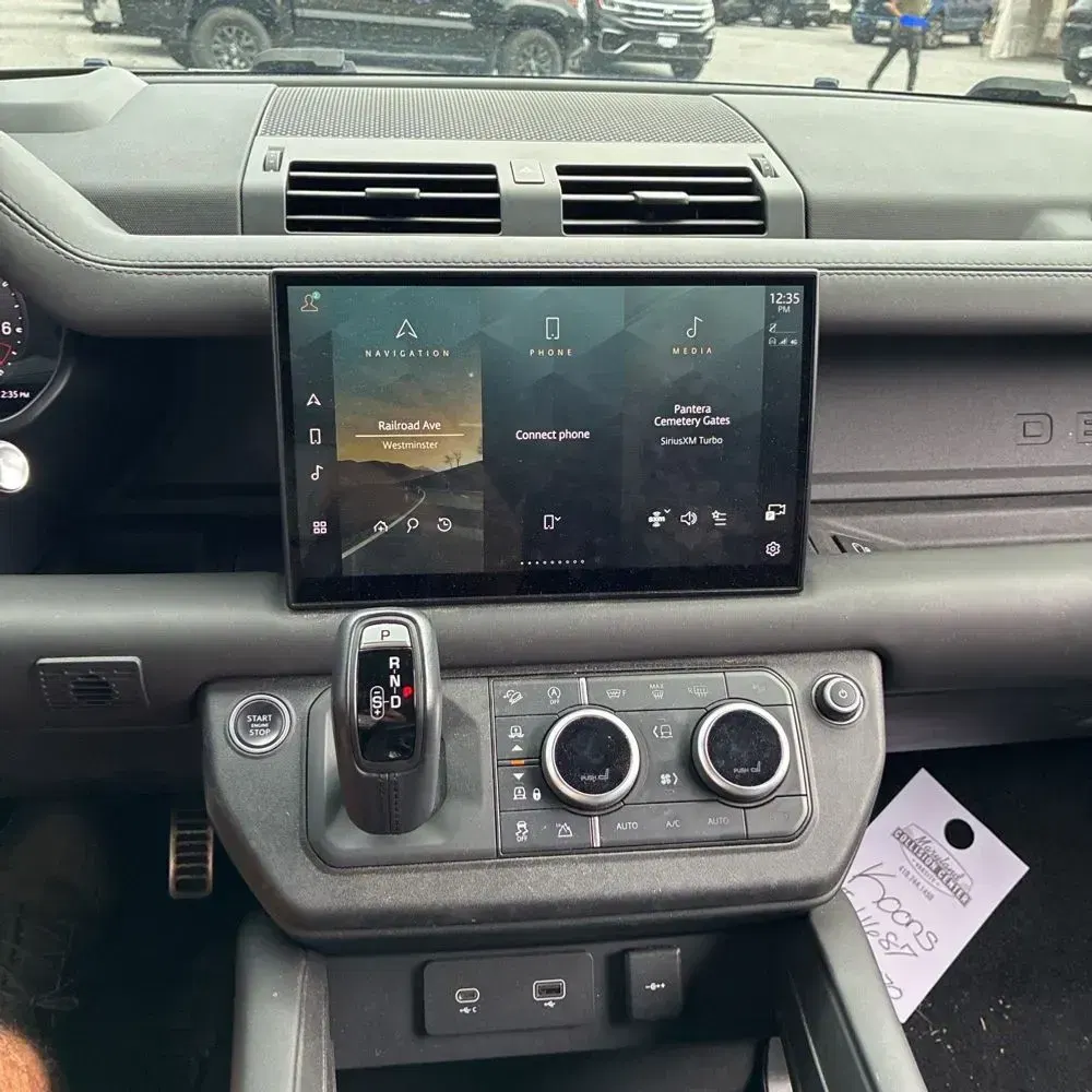 2023 Land Rover Defender 110 Carpathian Ed V8