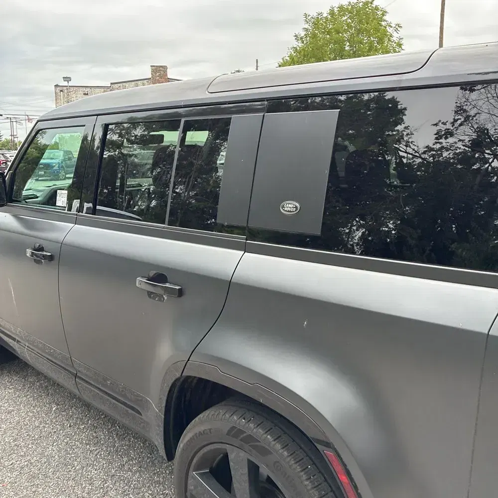 2023 Land Rover Defender 110 Carpathian Ed V8