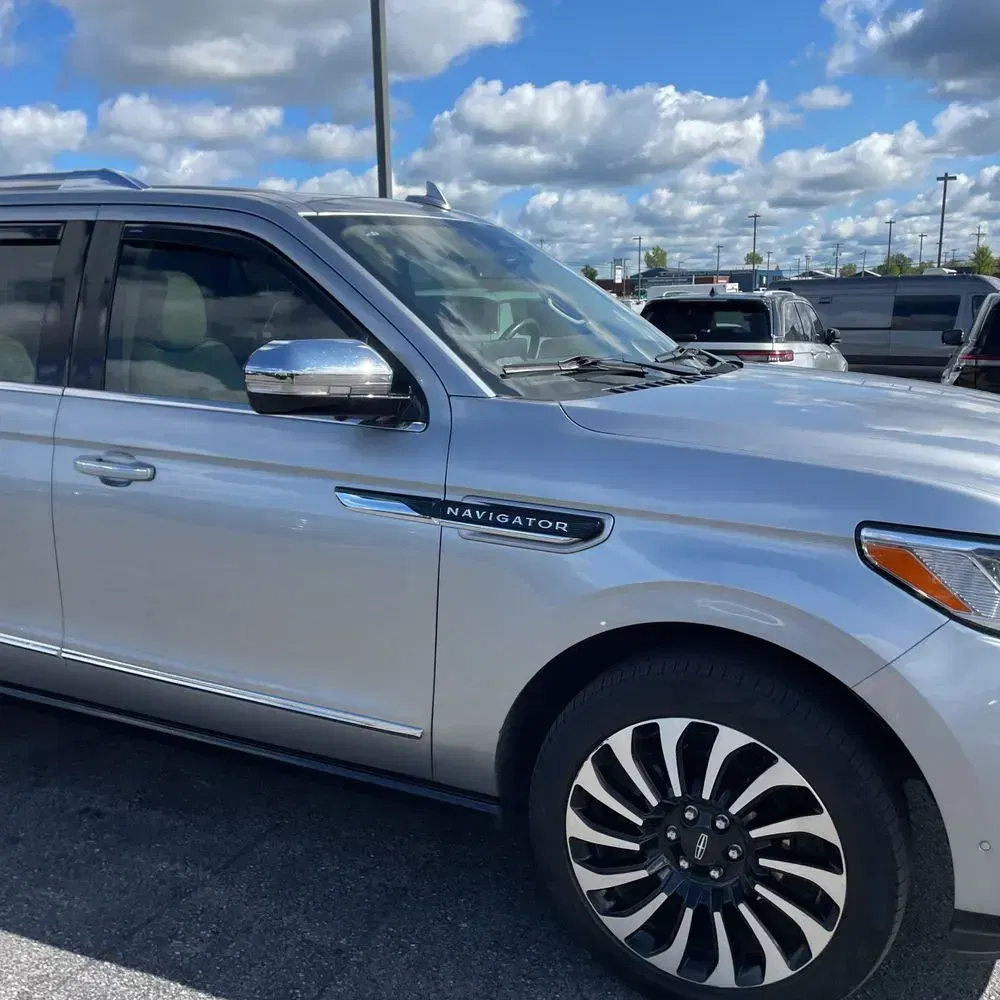 2023 Lincoln Navigator L Black Label