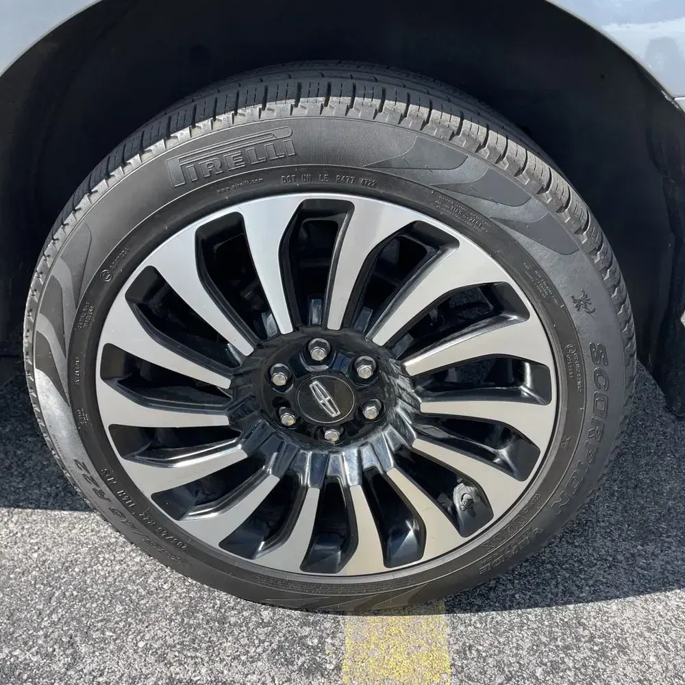 2023 Lincoln Navigator L Black Label