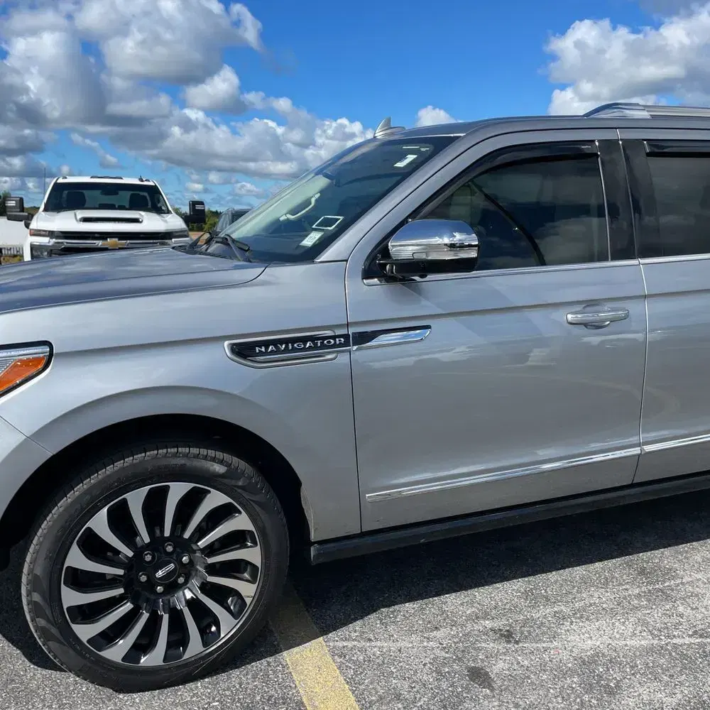 2023 Lincoln Navigator L Black Label
