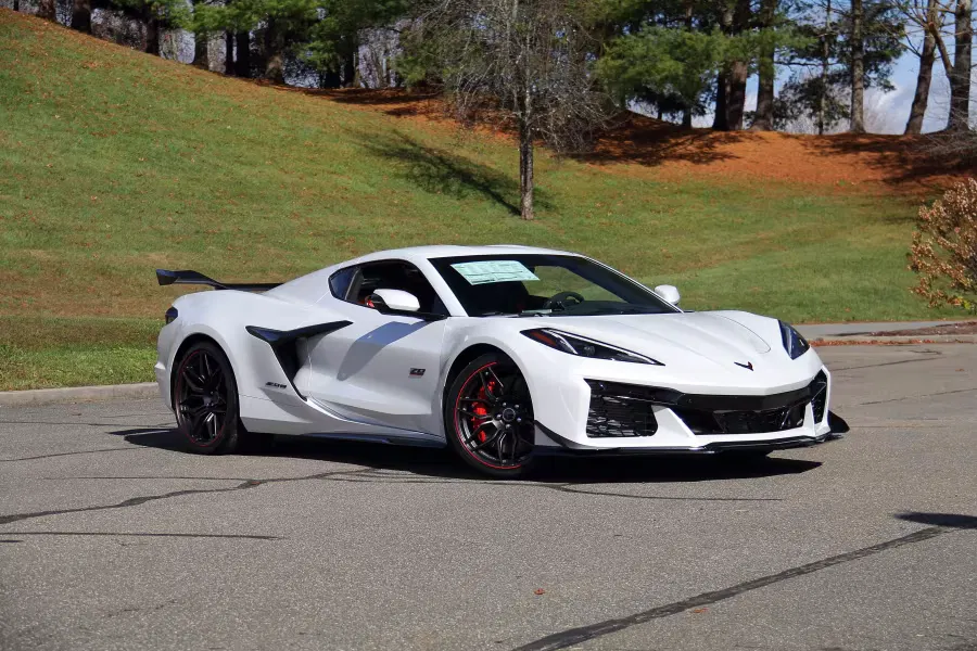 2023 Chevrolet Corvette Z06 3LZ 70th Anniversary Coupe