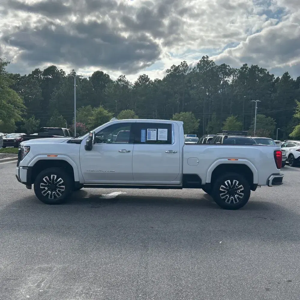 2025 GMC Sierra 2500HD Denali Ultimate