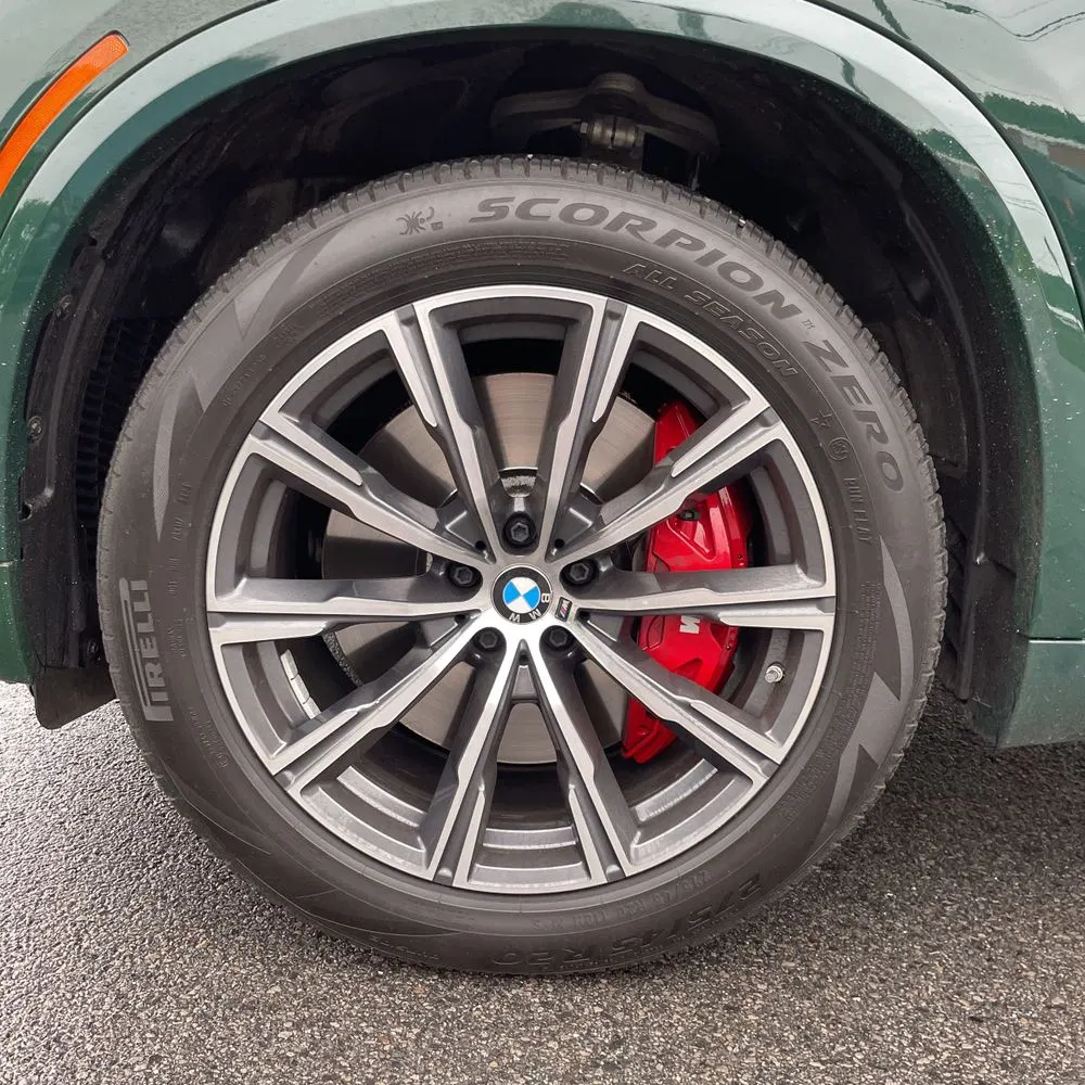 2024 BMW X5 M60i