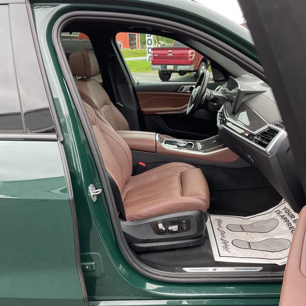 2024 BMW X5 M60i