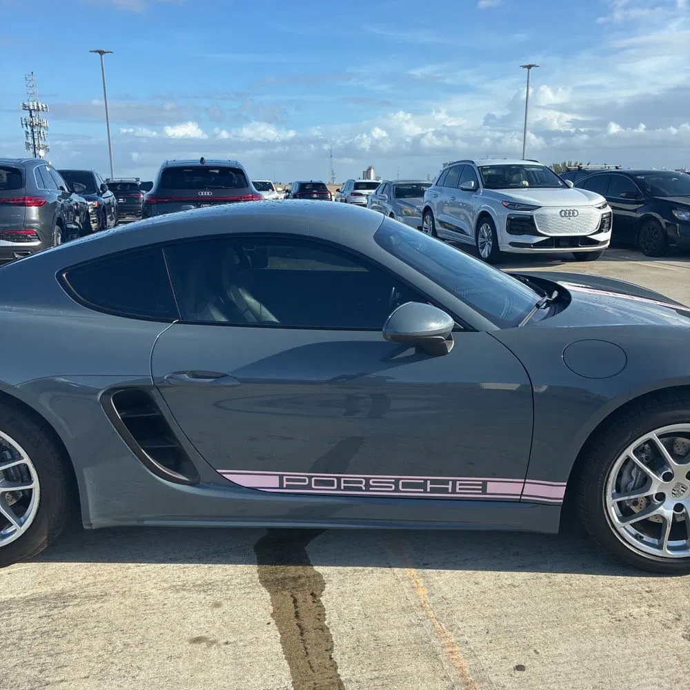 2017 Porsche 718 Cayman Base