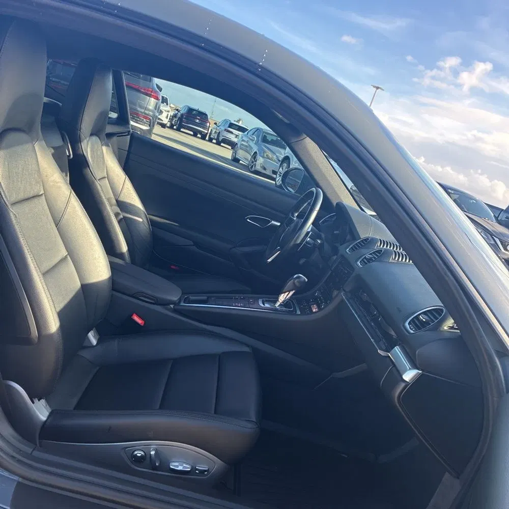 2017 Porsche 718 Cayman Base