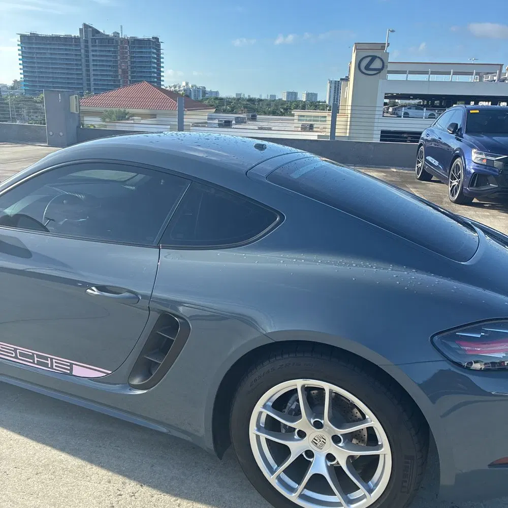 2017 Porsche 718 Cayman Base