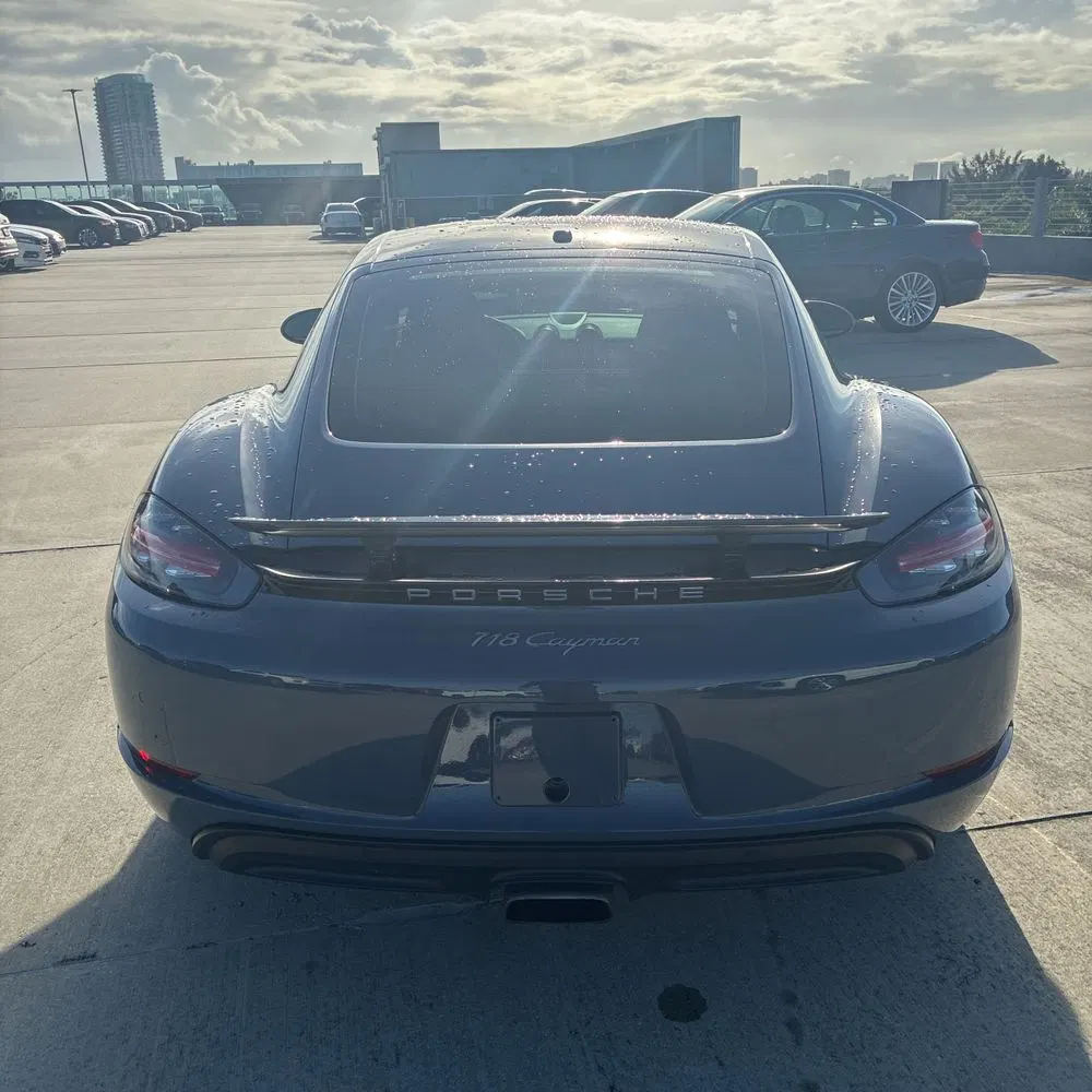 2017 Porsche 718 Cayman Base